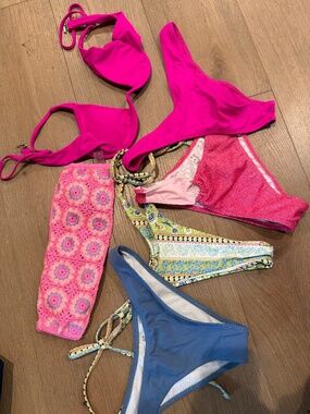 Lot of six bikini pieces.